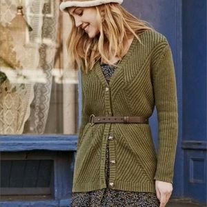 CAbi Aerial Cardigan BNWT Size Medium